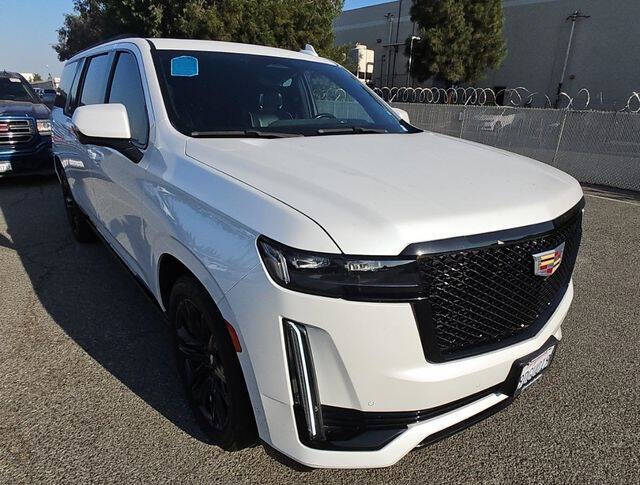 cadillac escalade esv 2023 1GYS4PKL3PR130142 image cadillac escalade esv 2023 1GYS4PKL3PR130142 image